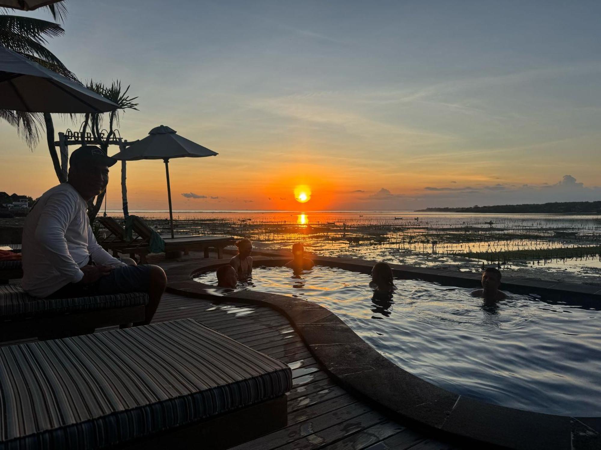 Double'A Beach House Нуса-Лембонган Екстер'єр фото